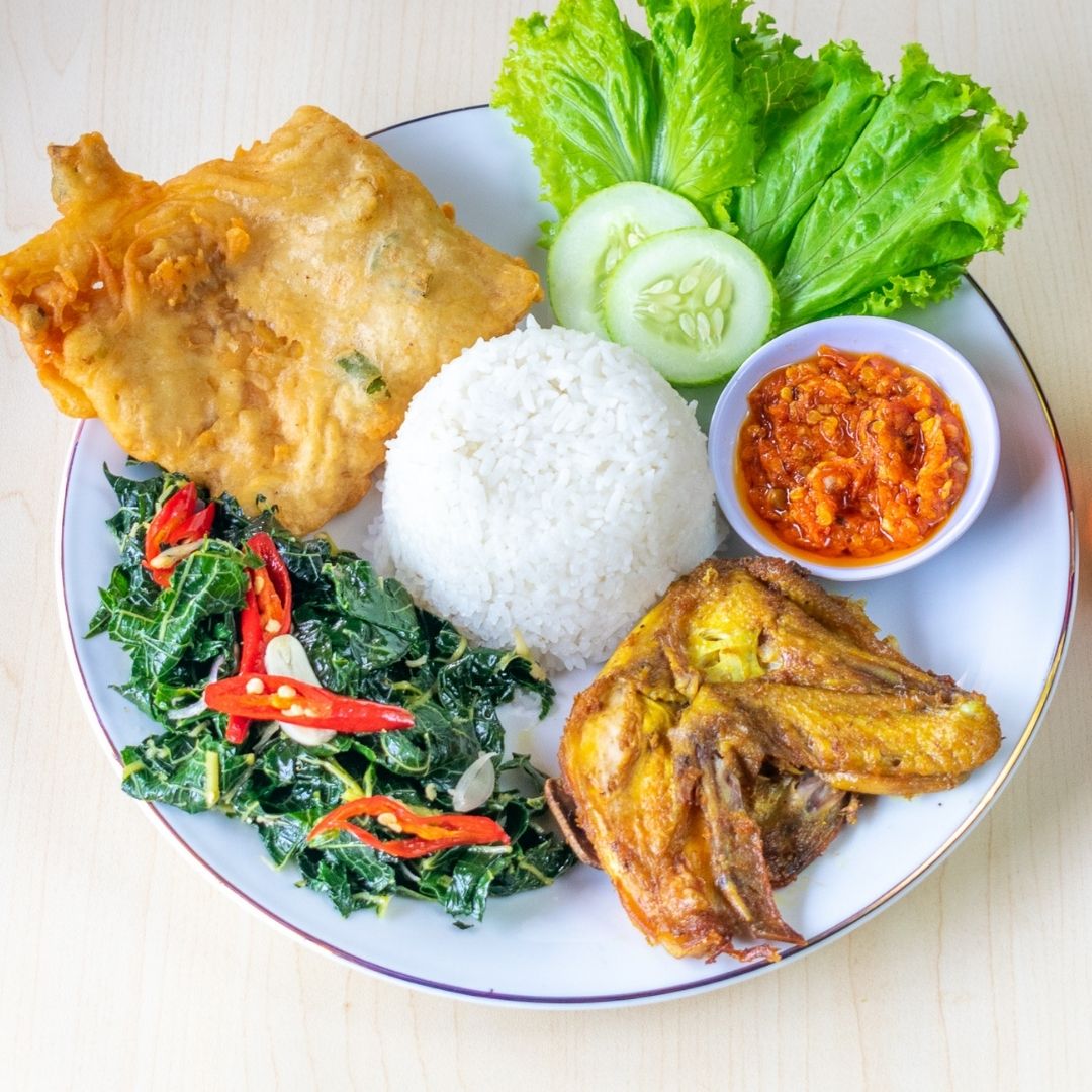 Paket Ayam Lengkap Daun Pepaya